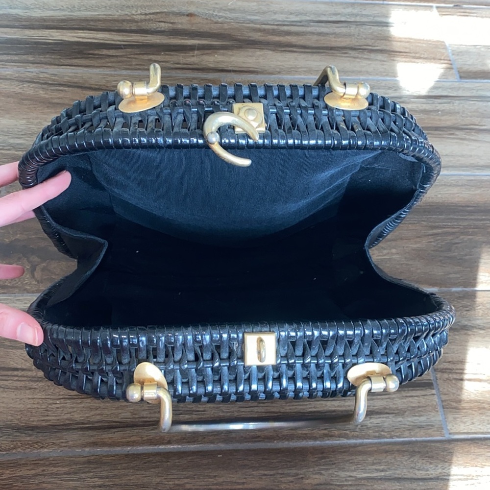 🛍️Adorable Custom Made Black Woven Handbag With Gold Details! - Picture 2 of 15